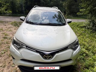 2018 Toyota RAV4 IV (XA40) Рестайлинг, белый, 1900000 рублей, вид 3