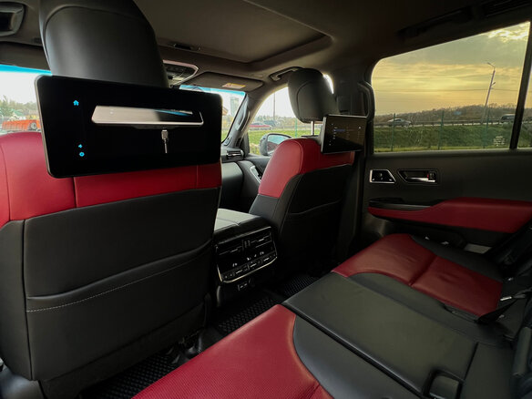 2023 Toyota Land Cruiser 300 Series, чёрный, 11150000 рублей - вид 17
