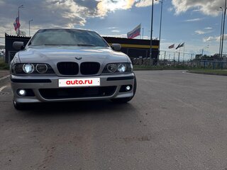 2001 BMW 5 серии 530d IV (E39) Рестайлинг, серебристый, 1050000 рублей, вид 2