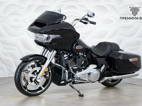 2024 Harley-Davidson Road Glide, чёрный, 2999000 рублей, вид 3