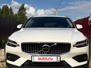 2021 Volvo V60 Cross Country II, белый, 3690000 рублей, вид 1