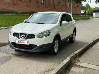 2013 Nissan Qashqai I Рестайлинг, белый, 800000 рублей, вид 1