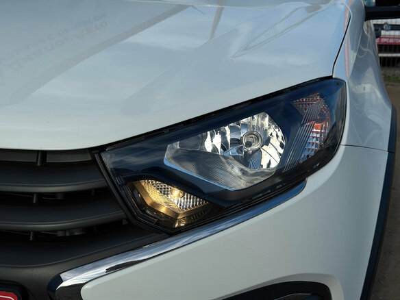 2023 Lada (ВАЗ) Granta Cross I Рестайлинг, белый, 960000 рублей - вид 9