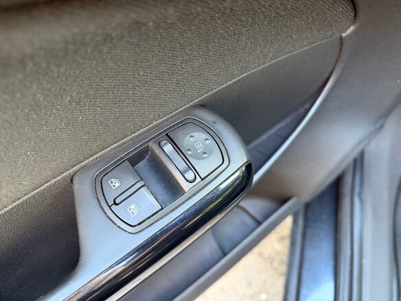 2008 Opel Corsa D, чёрный, 235000 рублей - вид 15