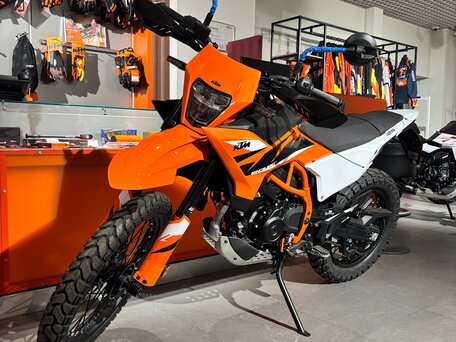 2026 KTM 125 Enduro R, оранжевый, 900000 рублей, вид 5