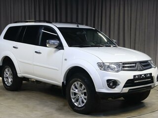 2015 Mitsubishi Pajero Sport II Рестайлинг, белый, 1699000 рублей, вид 3