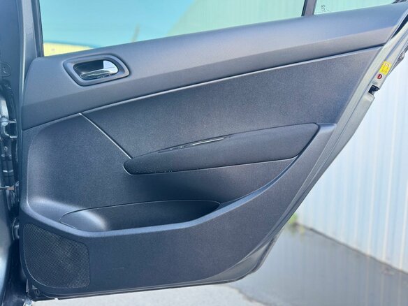 2013 Peugeot 408 I, серый, 725000 рублей - вид 15