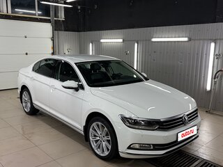 2017 Volkswagen Passat B8, белый, 2450000 рублей, вид 4