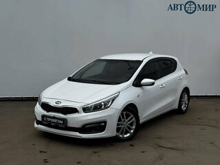 2017 Kia Ceed II Рестайлинг, белый, 1009000 рублей, вид 1