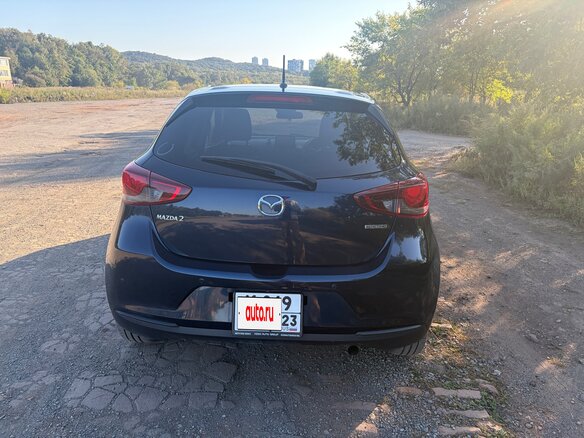 2021 Mazda 2 III (DJ) Рестайлинг, синий, 1000000 рублей - вид 5