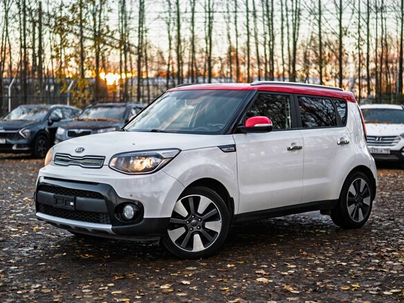 2018 Kia Soul II Рестайлинг, белый, 1450000 рублей