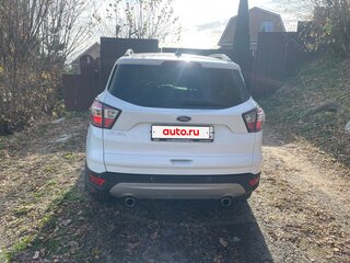 2017 Ford Kuga II Рестайлинг, белый, 699000 рублей, вид 5