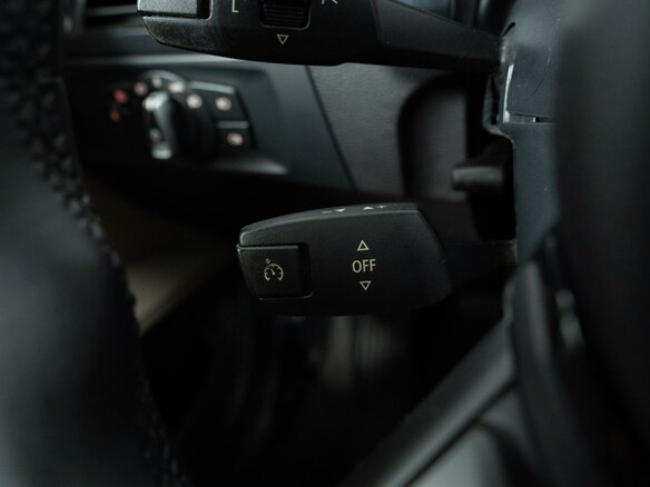 2009 BMW 3 серии 320i V (E90/E91/E92/E93) Рестайлинг, серый, 1180000 рублей - вид 17