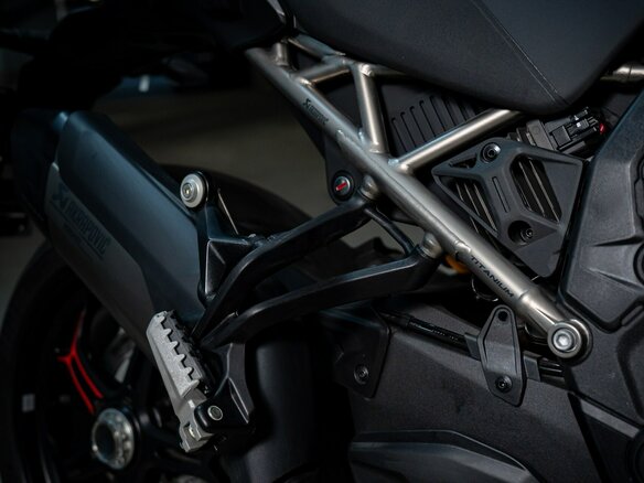 2026 Ducati Multistrada V4, белый, 4335000 рублей - вид 9