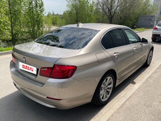 2013 BMW 5 серии 520i VI (F10/F11/F07), бежевый, 1980000 рублей, вид 4