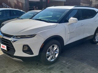 2021 Chevrolet Blazer III, белый, 2700000 рублей, вид 2
