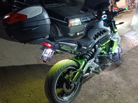 2012 Kawasaki ER-6N, белый, 420000 рублей, вид 5