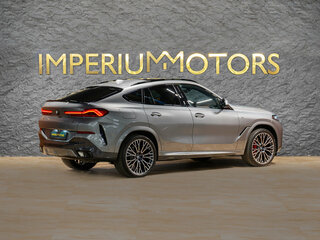 2025 BMW X6 40i III (G06) Рестайлинг, серый, 13490000 рублей, вид 5