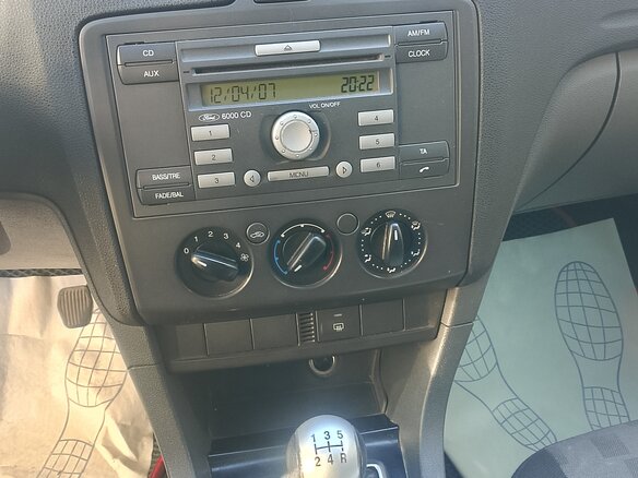 2007 Ford Focus II, красный, 325000 рублей - вид 9