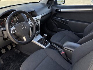 2009 Opel Astra GTC H Рестайлинг, белый, 342000 рублей, вид 3