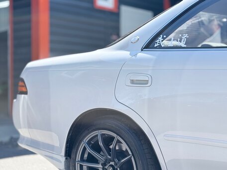 1996 Toyota Mark II VII (X90), белый, 1200000 рублей, вид 4