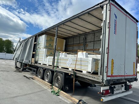 2017 Schmitz Cargobull 9084, серый, 1950000 рублей, вид 1