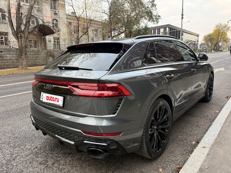 2019 Audi Q8 50 TDI I (4M), серый, 7250000 рублей, вид 5