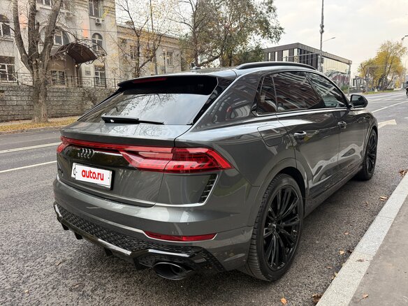 2019 Audi Q8 50 TDI I (4M), серый, 7250000 рублей - вид 4