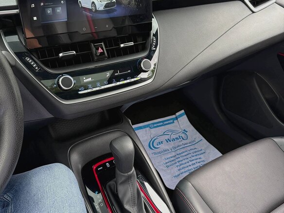 2022 Toyota Corolla Sporty XII (E210) Рестайлинг, белый, 1600000 рублей - вид 9