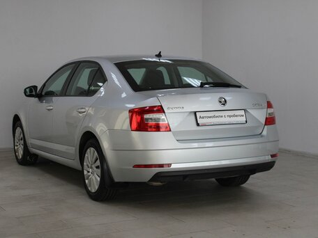 2020 Skoda Octavia III (A7) Рестайлинг, серебристый, 1919900 рублей, вид 4