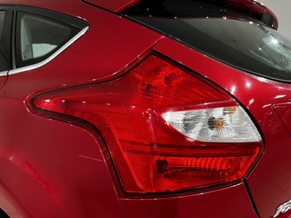 2012 Ford Focus III, красный, 677000 рублей - вид 10