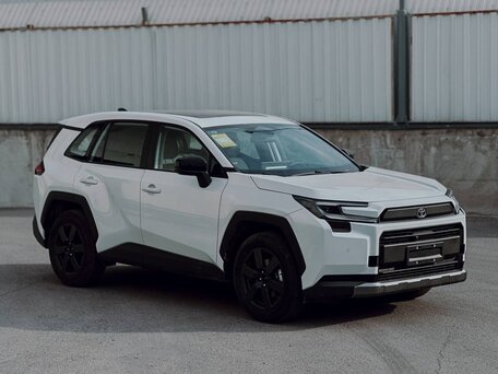 2026 Toyota RAV4 VI (XA60), белый, 4250000 рублей, вид 3