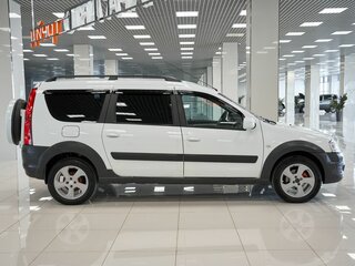2015 Lada (ВАЗ) Largus Cross I, белый, 556000 рублей, вид 5