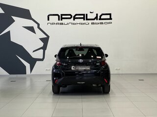 2021 Toyota Aqua II, чёрный, 1899900 рублей, вид 5