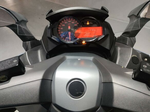 2015 BMW C 650 GT, серый, 777000 рублей - вид 4