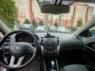 2010 Kia Ceed I Рестайлинг, серебристый, 630000 рублей, вид 5