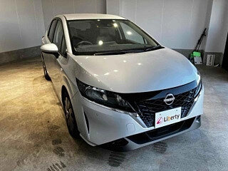 2022 Nissan Note e-Power III, серебристый, 1430777 рублей, вид 5