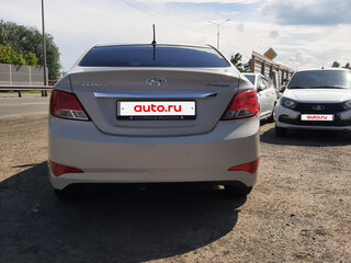 2015 Hyundai Solaris I Рестайлинг, бежевый, 825000 рублей, вид 3