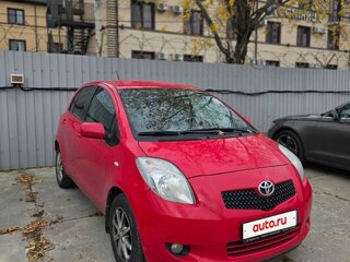 2007 Toyota Yaris Multimode II, красный, 650000 рублей, вид 4