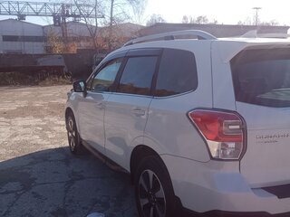 2017 Subaru Forester IV Рестайлинг 2, белый, 1990000 рублей, вид 3