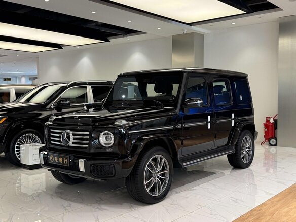 2026 Mercedes-Benz G-Класс 450 d III (W465) Рестайлинг, чёрный, 17000000 рублей