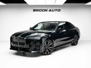 2026 BMW 7 серии 740 xDrive VII (G70) Рестайлинг, чёрный, 26290000 рублей, вид 1