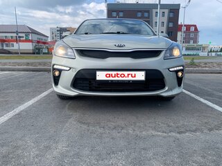 2017 Kia Rio IV, бежевый, 1399999 рублей, вид 3