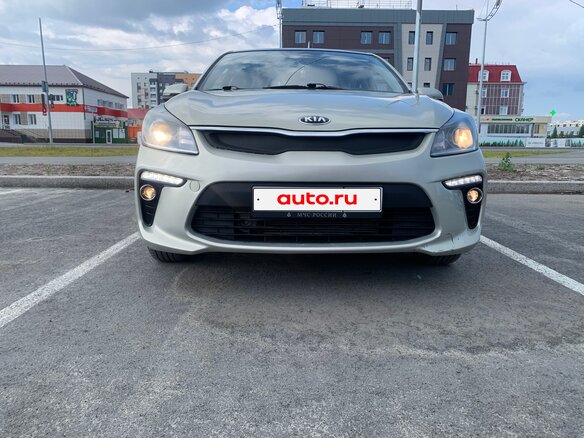 2017 Kia Rio IV, бежевый - вид 2