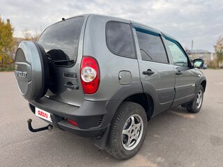 2016 Chevrolet Niva I Рестайлинг, серый, 720000 рублей, вид 3