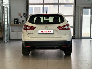 2014 Nissan Qashqai II, белый, 1350000 рублей, вид 3