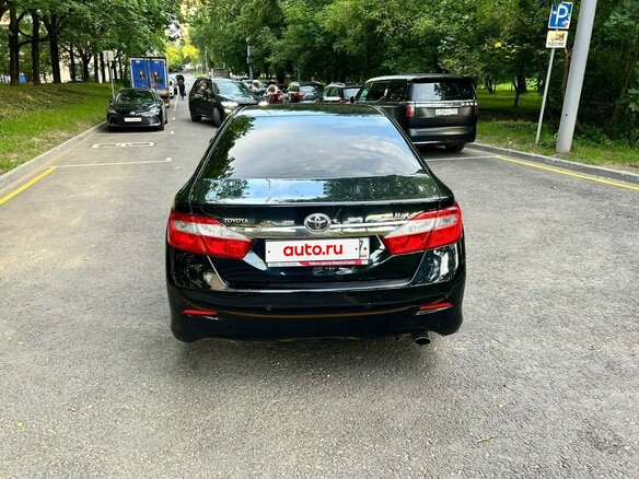 2011 Toyota Camry VII (XV50), чёрный - вид 4