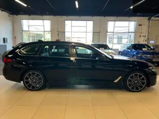 2023 BMW 5 серии 518d VII (G30/G31/G38) Рестайлинг, чёрный, 3300000 рублей, вид 4