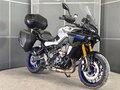 2022 Yamaha MT-09 Tracer (FJ-09), серебристый, 1399000 рублей - вид 1