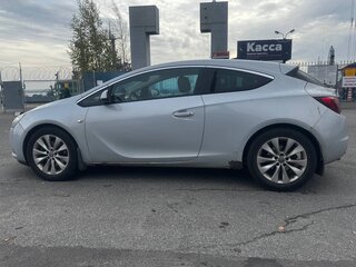 2011 Opel Astra GTC J Рестайлинг, белый, 700000 рублей, вид 5